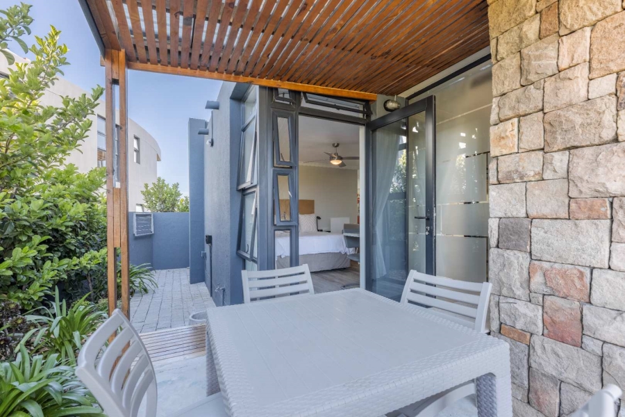 5 Bedroom Property for Sale in Oubaai Western Cape